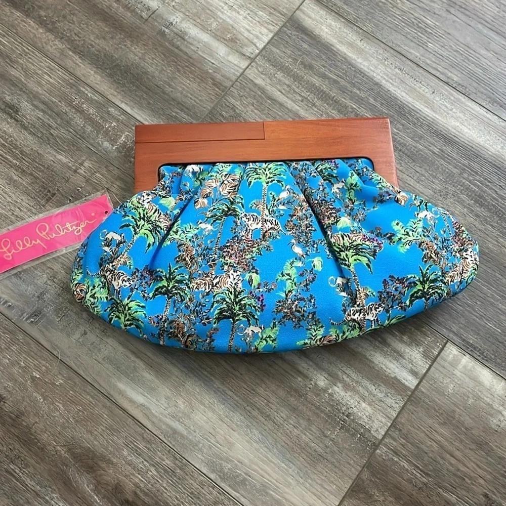 NWT Lilly Pulitzer Bermuda Clutch